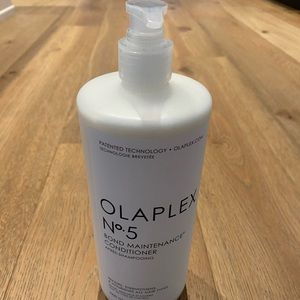 Authentic Olaplex No. 5 Bond Maintenance conditioner.